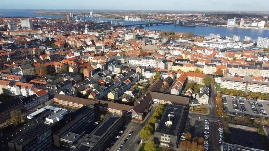 Aalborg: Express Walk with a Local in 60 minutes - The Route: Budolfi Church To The House Of Music