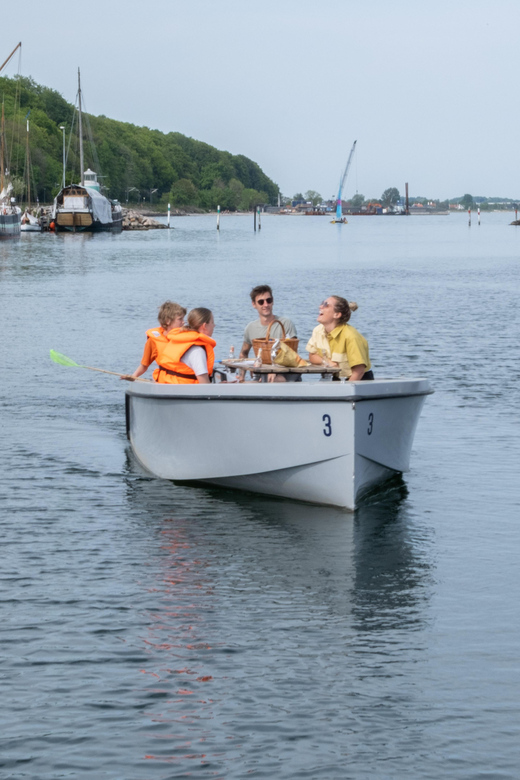 Aarhus: 1 or 1,5 Hour Boat Rental - No License Required - Getting to GoBoat Aarhus and finding the lighthouse check-in