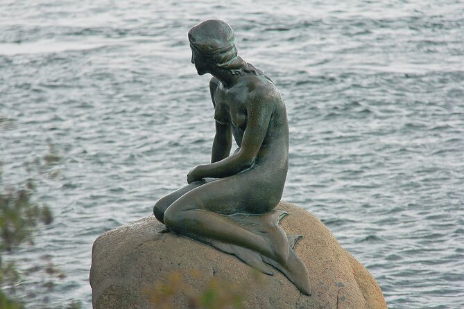Biking tour -Copenhagen Small Group, max 10 people - Kastellet: the fortress stop that changes the vibe