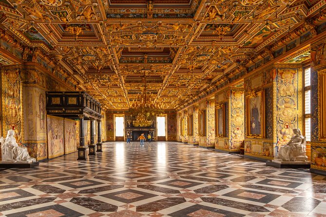 Castles of Kronborg and Frederiksborg from Copenhagen by Car - Your three options: 5-hour licensed guide, 5.5-hour audio, 8-hour double-castle