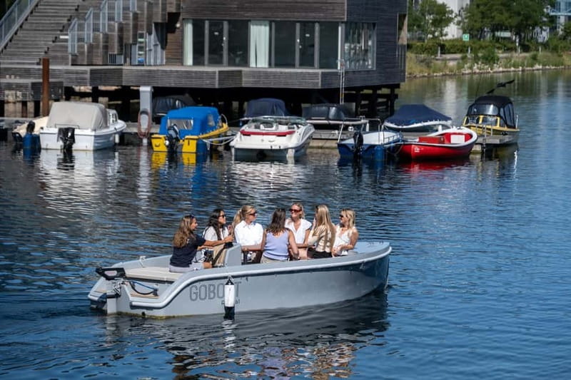 Copenhagen: 1 or 2-Hour Canal Tour in Silent Electric Boats - How long should you book: 1 hour or the 2-hour option