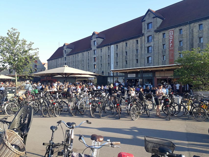 Copenhagen: 2,5-Hour 'Must See' Bike Tour with a Local Guide - Key highlights to look for