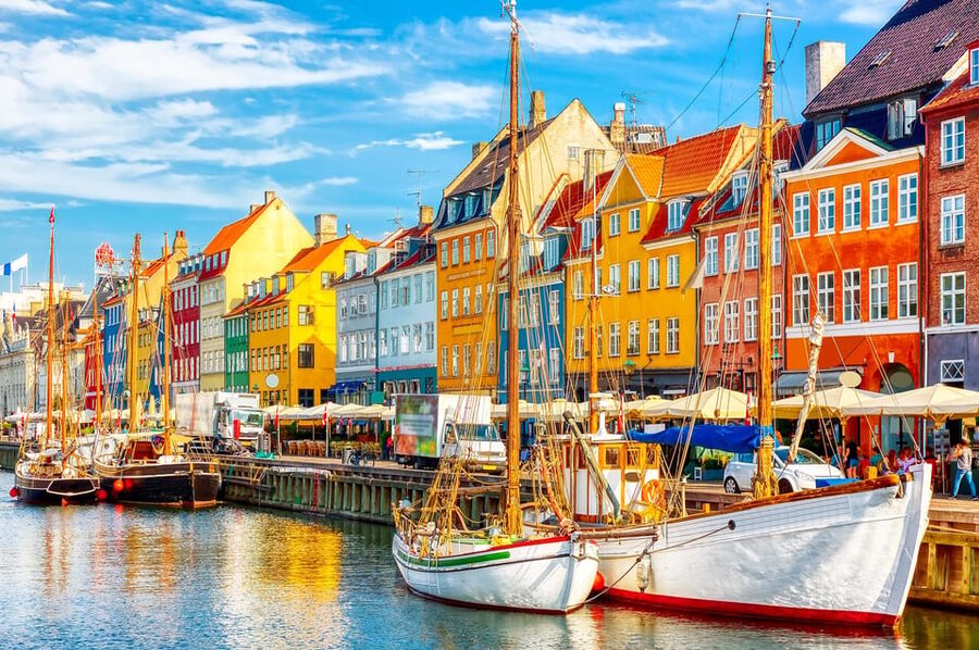 Copenhagen: A guided walk for first-timers in the city - The Black Diamond, King’s New Square, and the Royal Danish Theatre