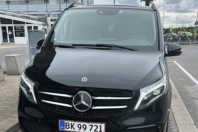 Copenhagen Airport Transfer Service | English Speaking Driver - Meet-and-greet flow and luggage help in the real world