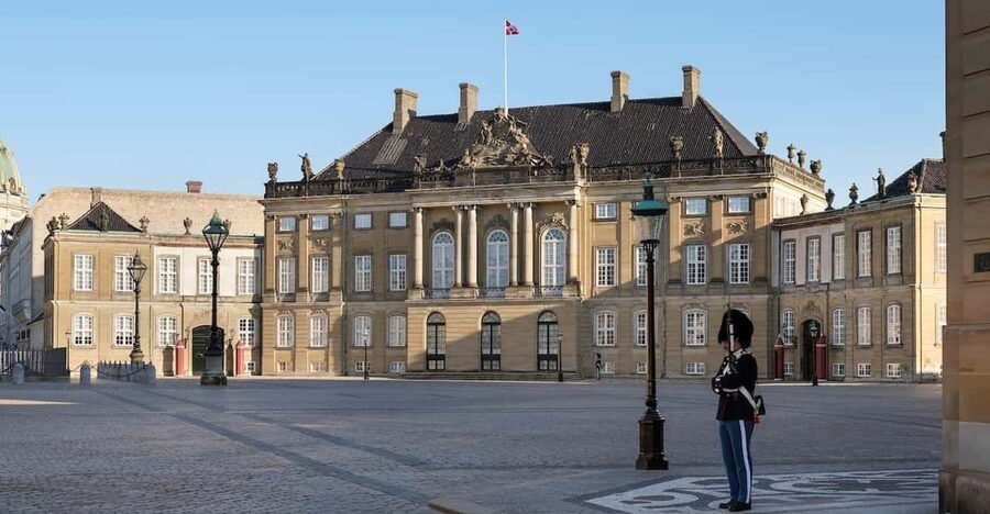 Copenhagen: Amalienborg Palace Museum Entry Ticket - Getting in smoothly: timing, entrance, and the 20-minute cutoff