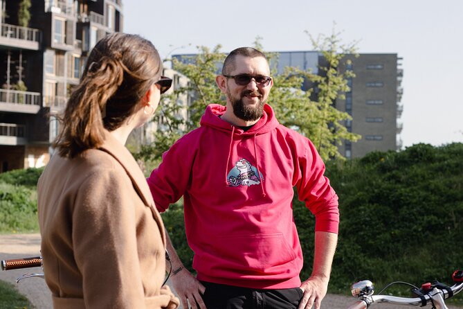 Copenhagen Architecture and Sustainability Tour with local Guide - Pace, group size, and how to make the most of the shorter stops