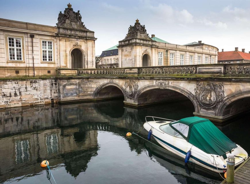 Copenhagen: Canal Boat Cruise & Old Town/Nyhavn Walking Tour - FAQ
