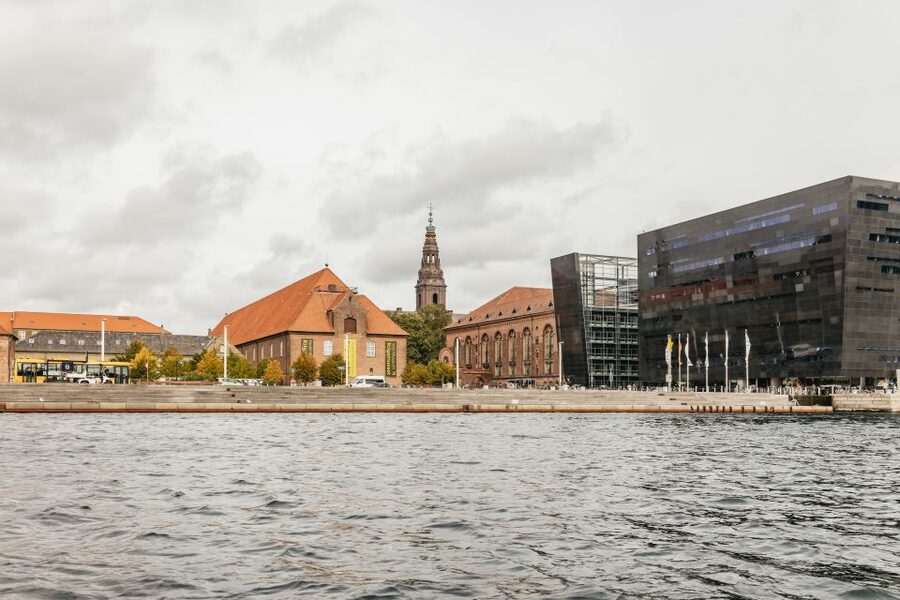 Copenhagen: Canal Cruise with Guide - Quick hits before you book