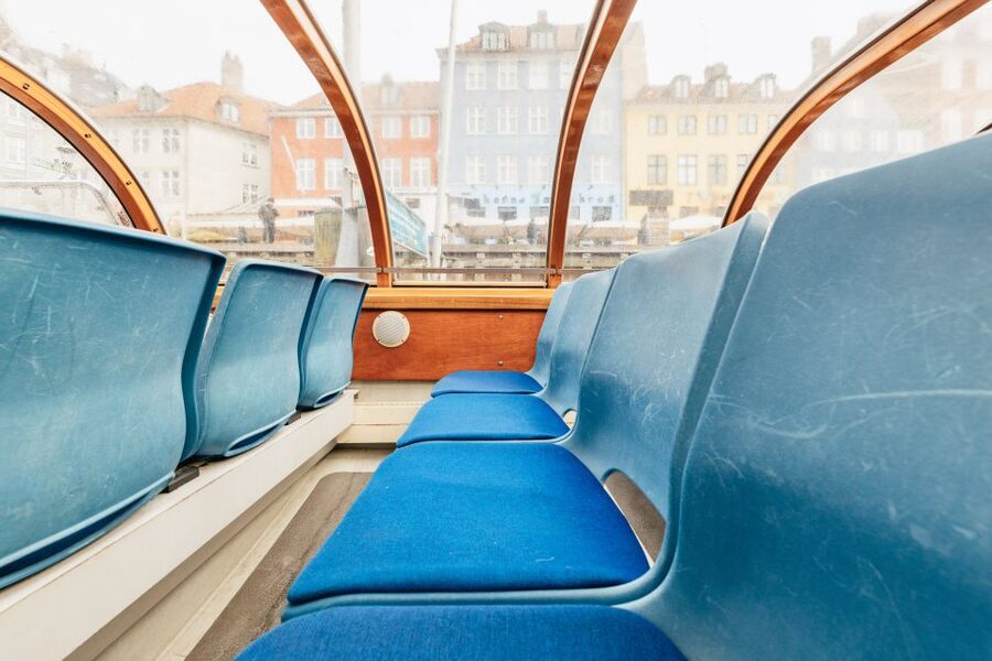 Copenhagen: Canal Cruise with Guide - The 1-hour route: palaces, opera, and money moving through the canals