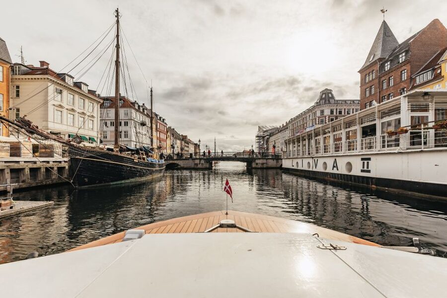 Copenhagen: Canal Cruise with Guide - Christiansborg Palace and Denmark’s Parliament: government, not just scenery