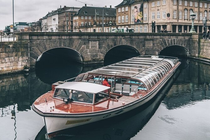 Copenhagen Card - DISCOVER 80+ attractions and public transport - Water, navy, and the city at street level