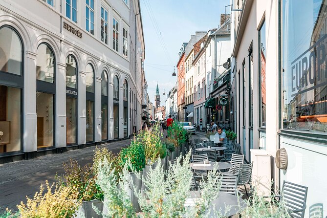Copenhagen & Christiansborg Palace Private Walking Tour - The King’s Garden: Renaissance form with royal calm