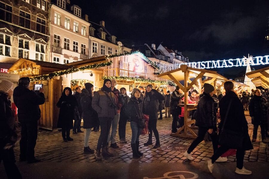Copenhagen: Christmas Walking Tour with Treats and Drinks - The Hands-On Finale: A Danish Christmas Game With Gifts
