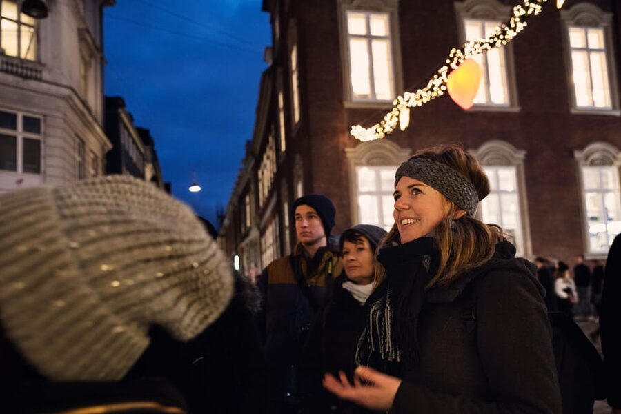 Copenhagen: Christmas Walking Tour with Treats and Drinks - Price And Value: What You’re Really Paying For