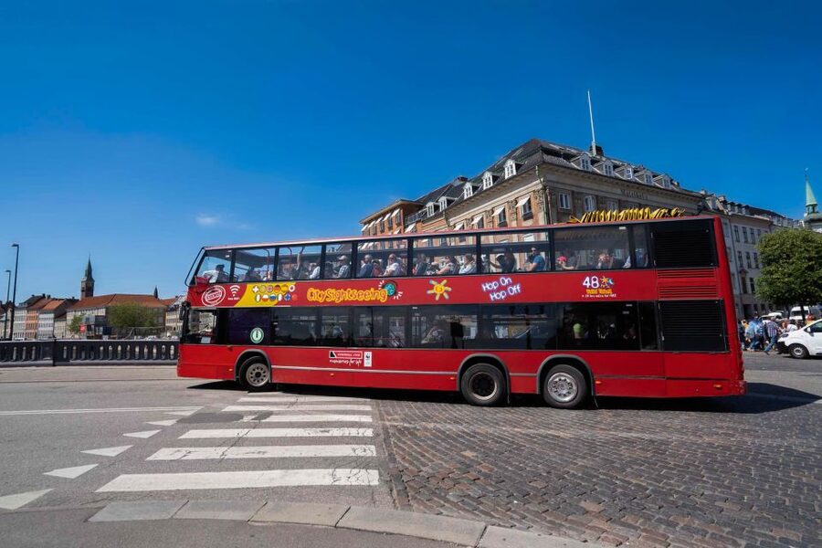 Copenhagen: City Card with 40+ Attractions & Hop-On/Off Bus - Must-see fun: Ripley’s, Guinness, and record-spotting