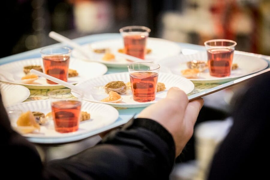 Copenhagen: Evening Gourmet Walk with Food & Drinks Tasting - Torvehallerne meeting point: start where locals actually shop