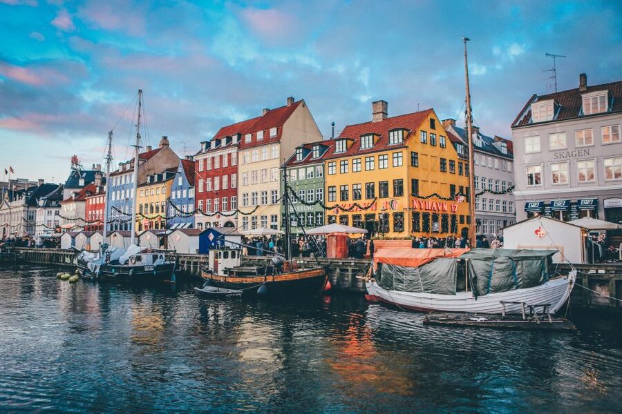 Copenhagen: Express Walk with a Local in 60 minutes - Nyhavn to the waterfront feel: 18th-century elegance in walking form