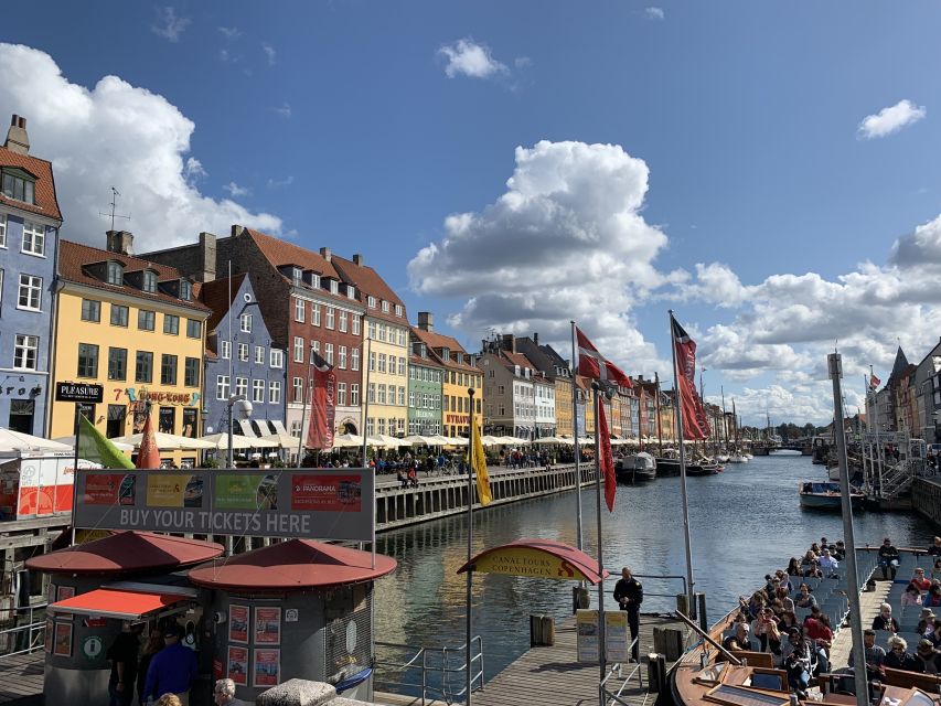Copenhagen: Guided Walking Tour - From Central Station to Tivoli, the fastest way to get oriented