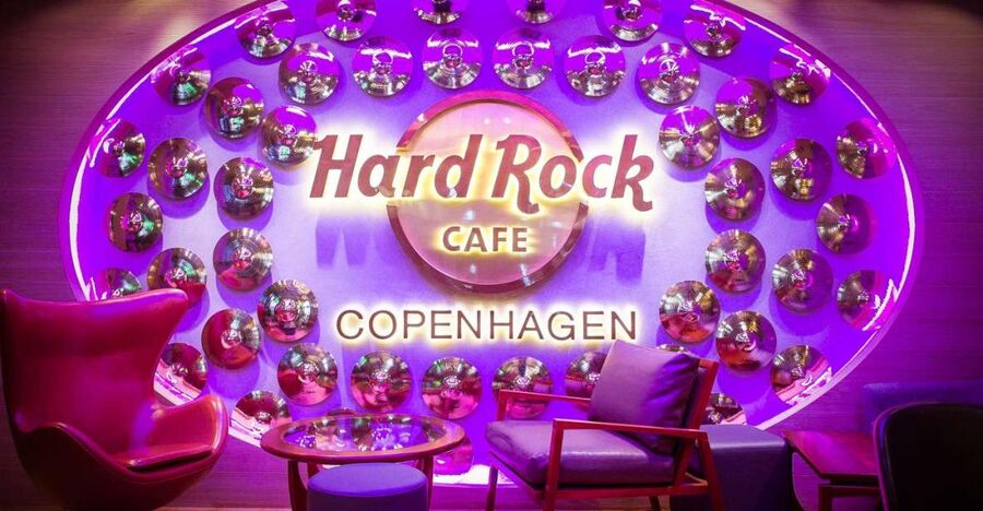 Copenhagen: Hard Rock Cafe with Set Menu for Lunch or Dinner - Acoustic vs Electric: how the set menus work (and what you’ll miss)
