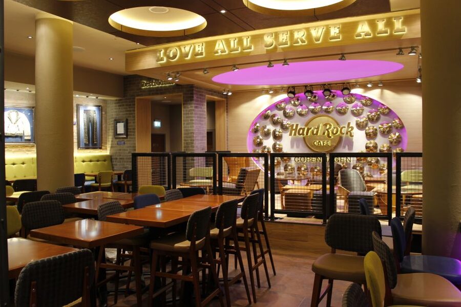 Copenhagen: Hard Rock Cafe with Set Menu for Lunch or Dinner - Rock Shop after dinner: spend, don’t wander