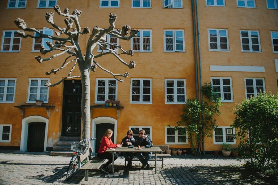Copenhagen: Highlights & Hygge Guided Walking Tour w/ Lunch - Lunch midway: included food that keeps the day from dragging