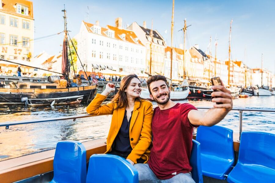 Copenhagen: Hop-On Hop-Off Bus Tour with Boat Tour Option - How to plan your day on the bus and boat without rushing