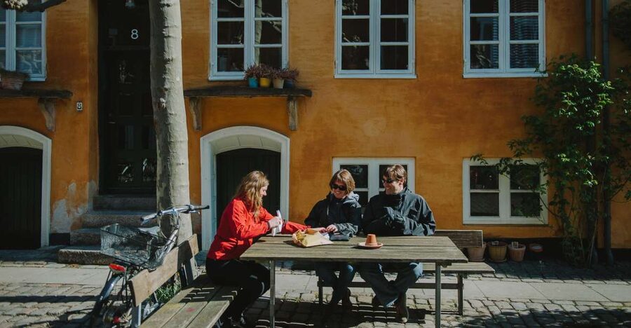 Copenhagen: Hygge and Happiness Culture Walking Tour - The 210 minutes: what the timing feels like