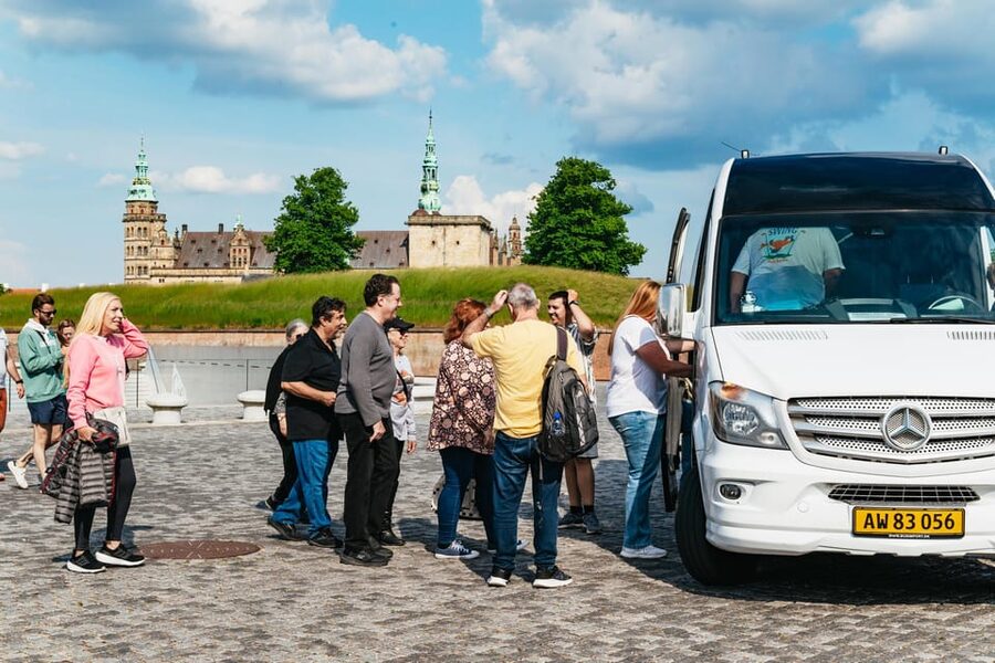 Copenhagen: Kronborg, Frederiksborg Castle and Roskilde Tour - Roskilde Cathedral and the Royal Tomb Trail