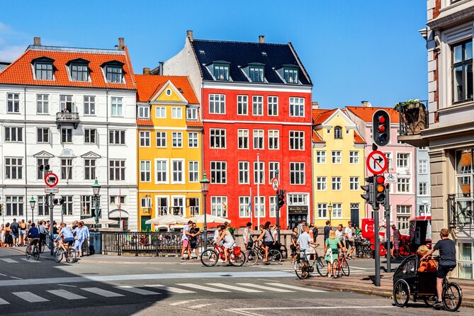 Copenhagen Little Mermaid Exploration Game and Self-Guided Tour - Stop-by-stop walk: what each landmark adds