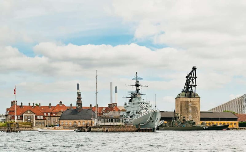 Copenhagen: Old Canals and Hidden Gems Social Boat Tour - Old city canals: where the classic scenery locks it in