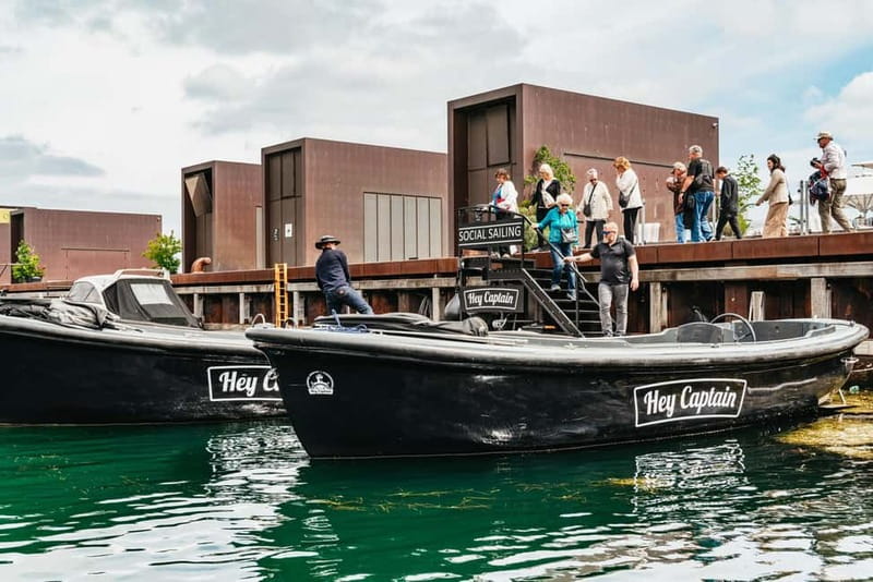 Copenhagen: Old Canals and Hidden Gems Social Boat Tour - Who this canal cruise is best for