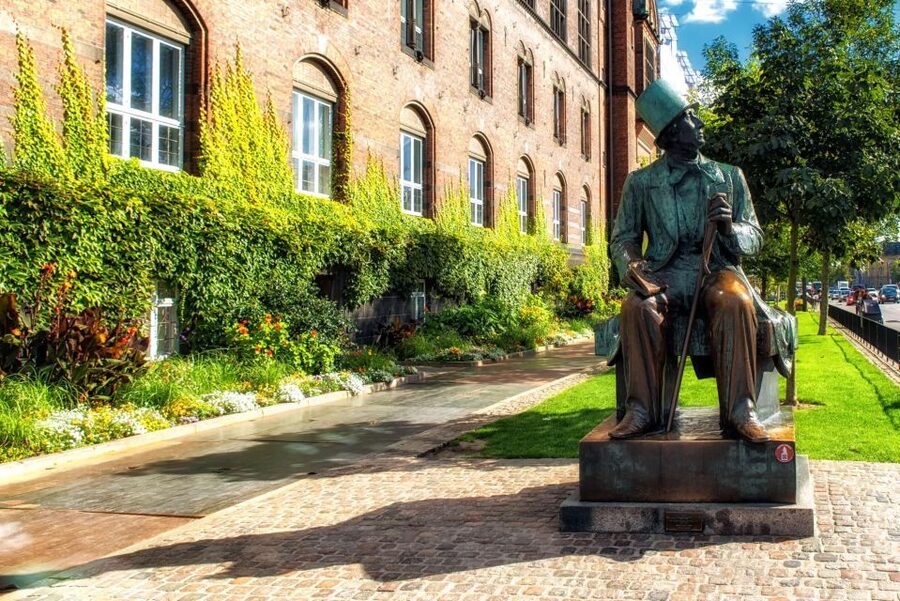 Copenhagen: Old Town and Nyhavn Private Family Tour - Key things to know before you go
