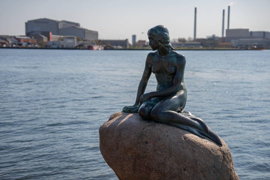 Copenhagen: Old Town and Nyhavn Private Family Tour - Private family format: what you gain at $240 per person