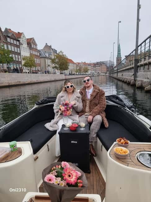 Copenhagen: Private Guided Boat Tour with City Highlights - Reffen street food market stop: a smarter meal plan than restaurant roulette