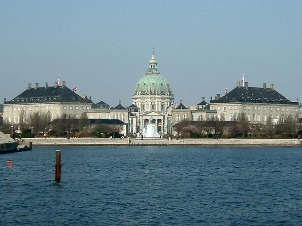 Copenhagen Self-Guided Murder Mystery Tour by Amalienborg Palace - Key Things That Make This Murder Mystery Walk Work