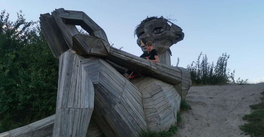 Copenhagen: The Six Forgotten Giants Hunt and Nature Walk - Thomas on the Mountain and Little Tilde’s softer surprises