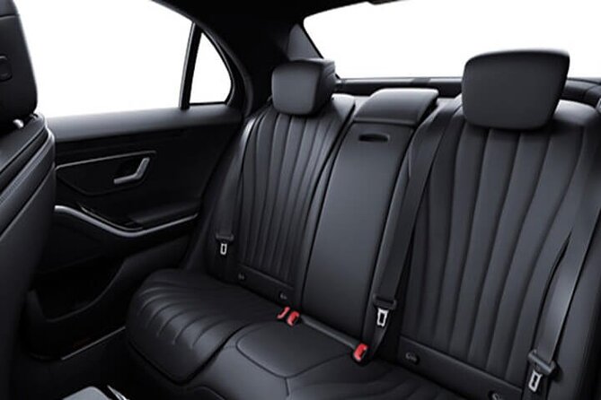 Departure by Luxury Vehicule Copenhagen to Copenhagen airport CPH - Mercedes V-Class vs S-Class, and Why Seat Count Matters