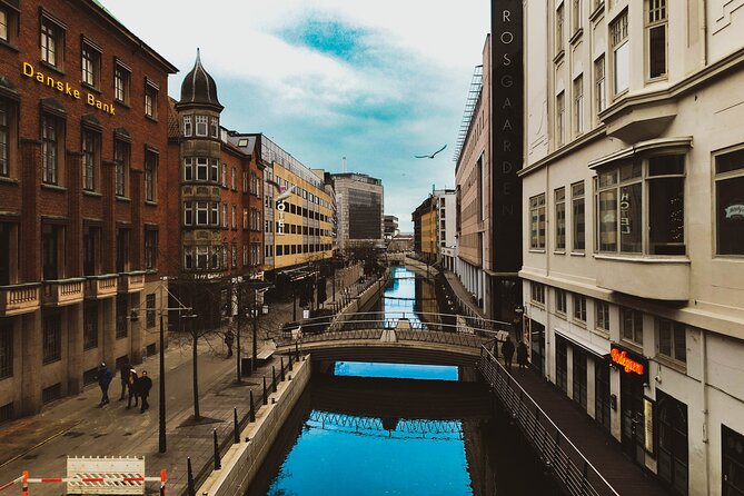 Explore Aarhus in 60 minutes with a Local - Small group size, local hosting, and what to expect from your guide