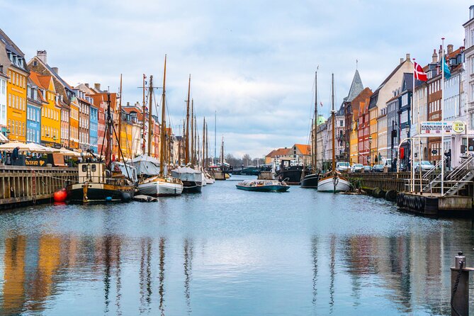 Explore Copenhagen in 60 minutes with a Local - Finishing at Magasin du Nord, Denmark’s oldest department store