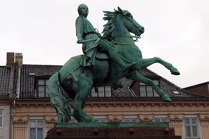 Explore Copenhagen: Self-Guided Audio Tour - Amalienborg Palace and the octagonal royal rebuild