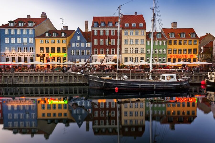 From Copenhagen: 4-hour Private Hamlet Castle Tour - How Kronborg turns Hamlet into something you can see