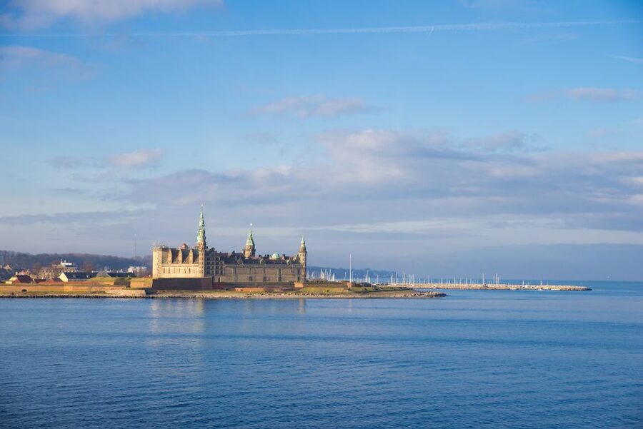 From Copenhagen: 4-hour Private Hamlet Castle Tour - Helsingør: the 30 minutes that set the mood