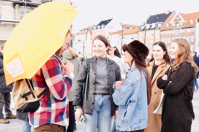 Hippies & Christianshavn Walking Tour - Getting started right: Havnegade 54 and the orange umbrella