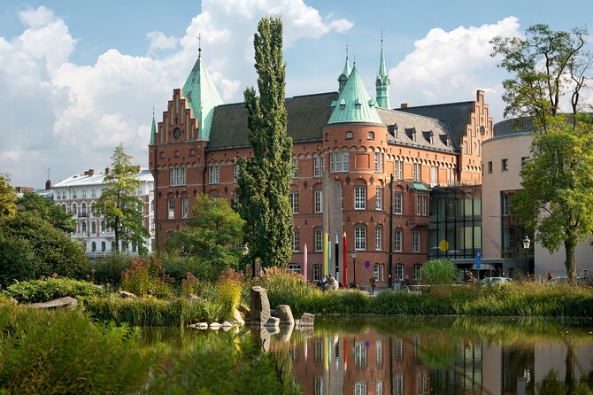 Malmö Full Day Private Trip, Sightseeing Tour & Lunch Option - Lunch timing and where it fits best