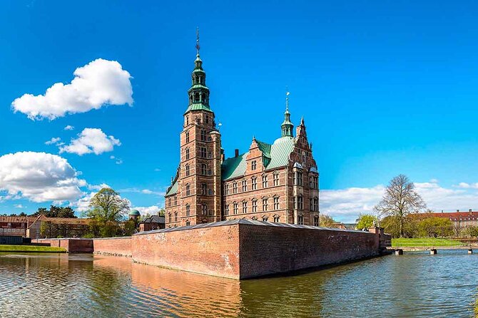 Native Walking Tour to Copenhagen - The Little Mermaid: quick icon, useful backstory
