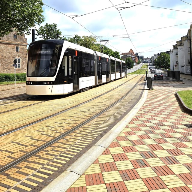 Odense: City walk - The new green Odense - City development - Donkey Republic: mobility and infrastructure, not theory