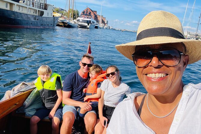 Private Copenhagen Boat cruise in Scandinavian mahogany boat - The Maria factor: what she does beyond facts