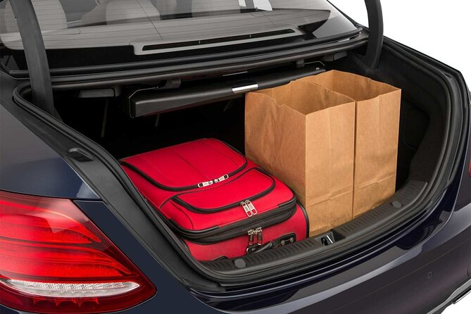 Private Transfer Copenhagen Airport CPH to Copenhagen by Sedan - The Car Setup: Mercedes Comfort for Up to 3 People