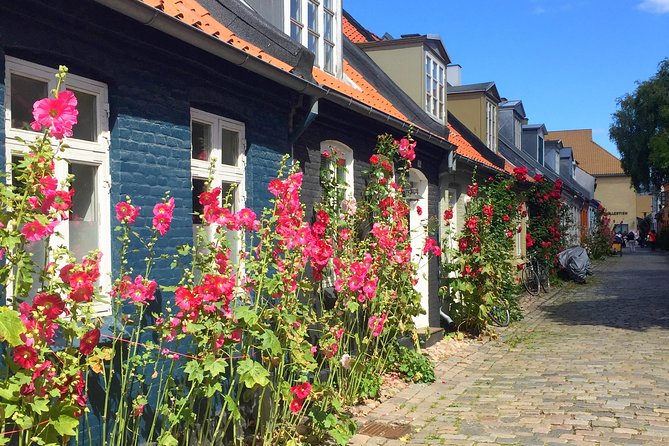 Time travel in Aarhus - Starting at Dokk1: Where to Meet Marina and Avoid a Lost-Minute Panic