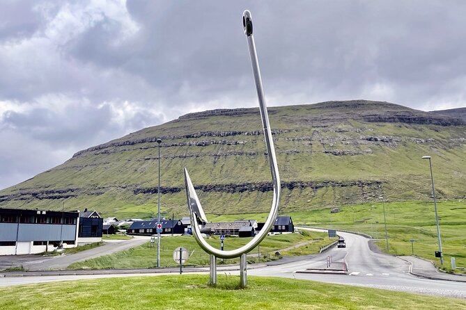 Understanding Klaksvík: A Self-guided city tour in KlaksvÍk - Stop 1, Betesta Church: faith that shaped Klaksvík